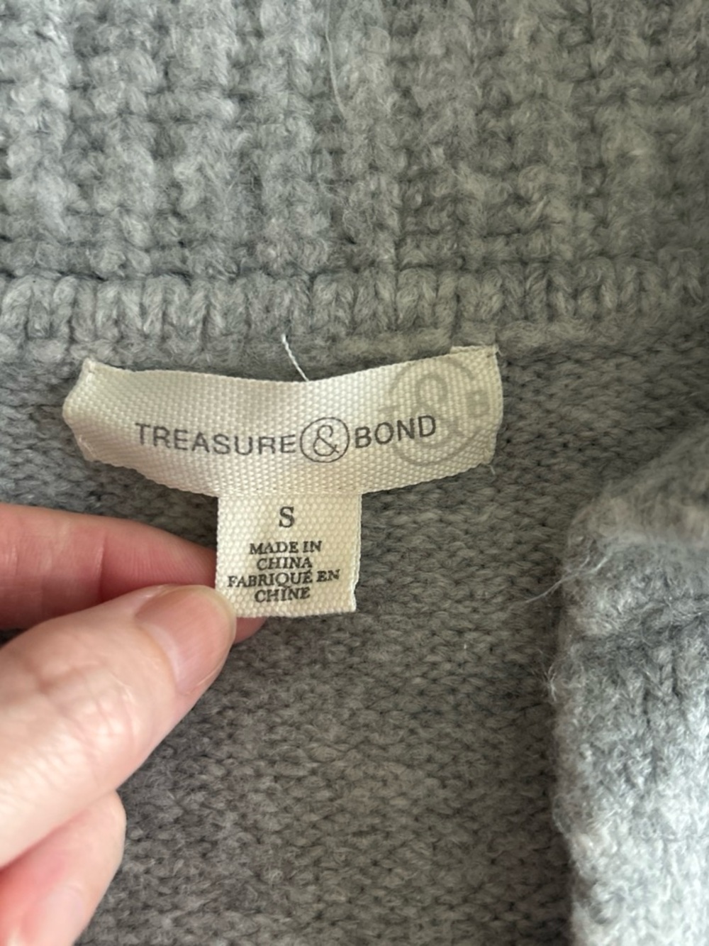 Like New Treasure & Bond Light Gray V-Neck Collared Knit Sweater - Picture 2 of 7